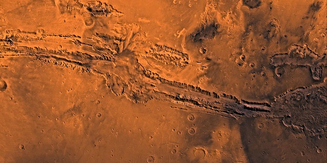 Долины Маринера на Марсе - линейные тектонические структуры