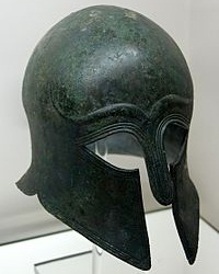 Коринфский бронзовый шлем