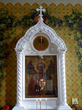 Святой Николай - считается, что он помог выдержать Иканский бой