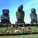 Три статуи моаи - предков рапануйцев