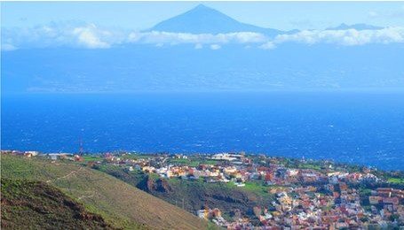 Остров Гомера и вулкан Тейде на острове Тенерифе (Канары)