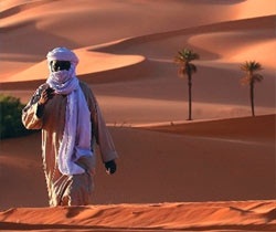 Житель африканской пустыни Сахары